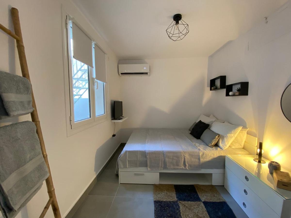 Apartment Tiny Little House *